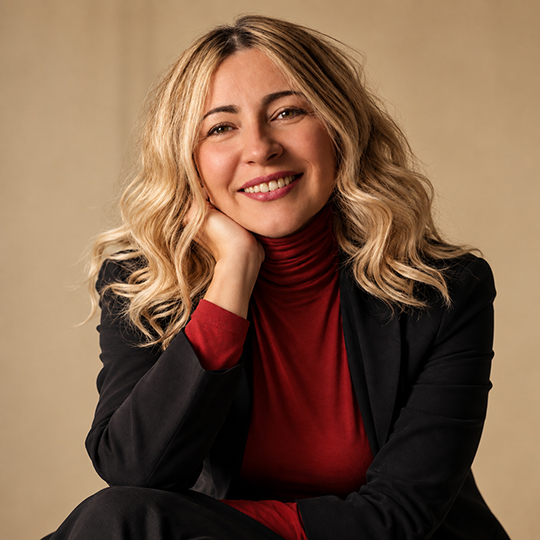 Cristina Bonucci Fashion art & Style coach, Image consultant & Personal shopper, Visual artist